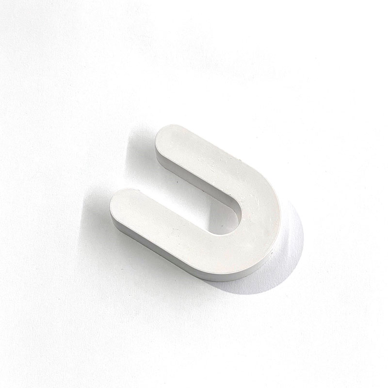 Small U-shaped Plastic Shim 3/8″