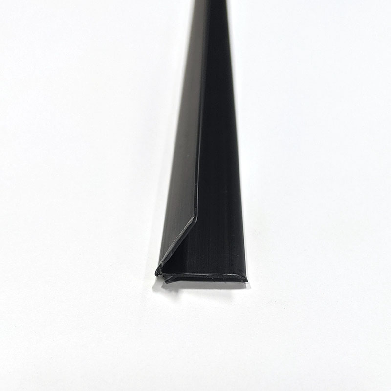 3/4″ Plastic L Bead Black